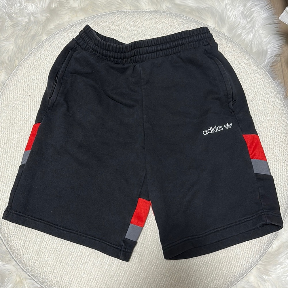 adidas Men's Black/Red  Athletic Shorts Size small
